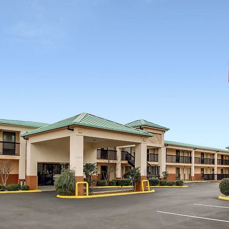Rodeway Inn Laurel Bagian luar foto