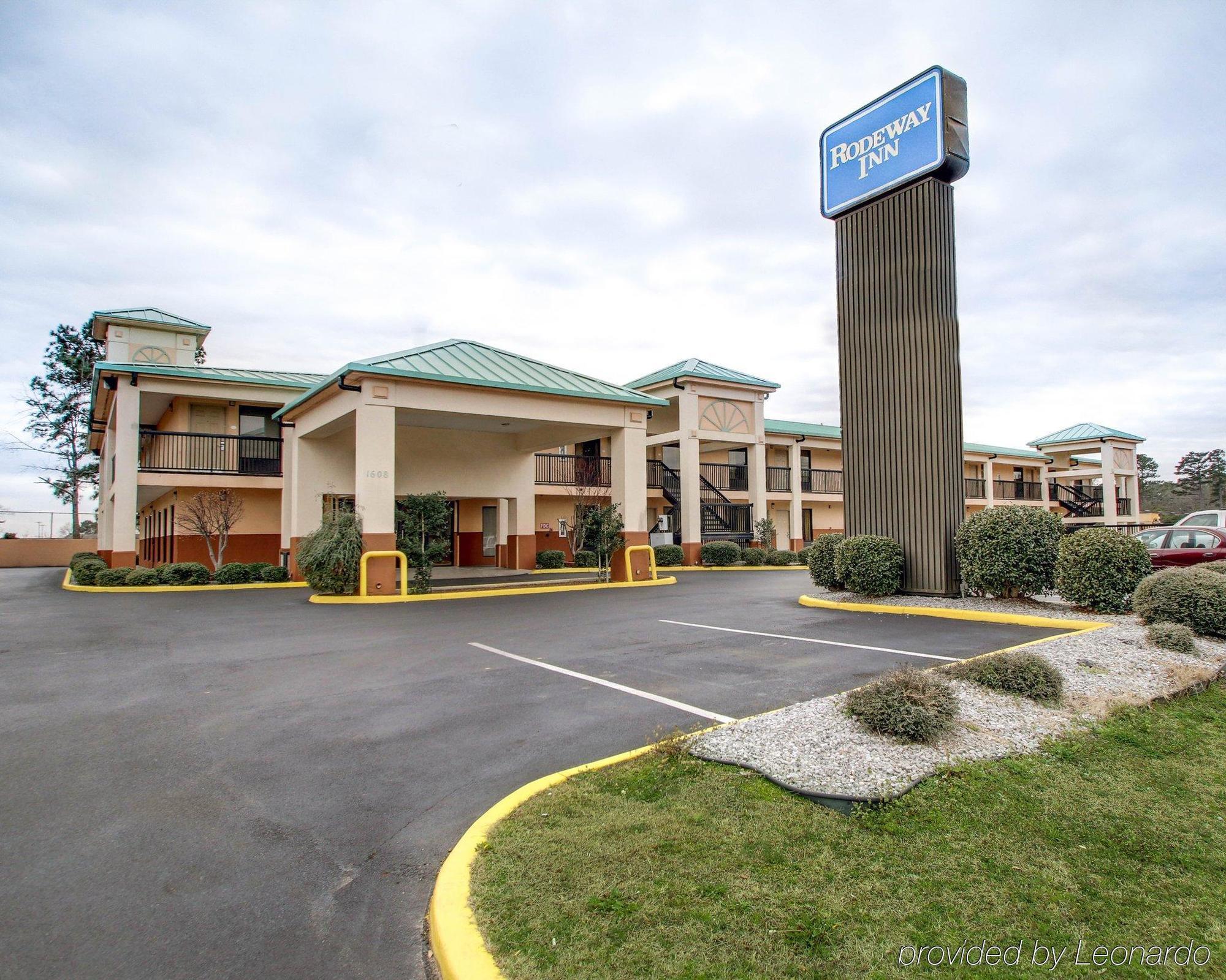 Rodeway Inn Laurel Bagian luar foto