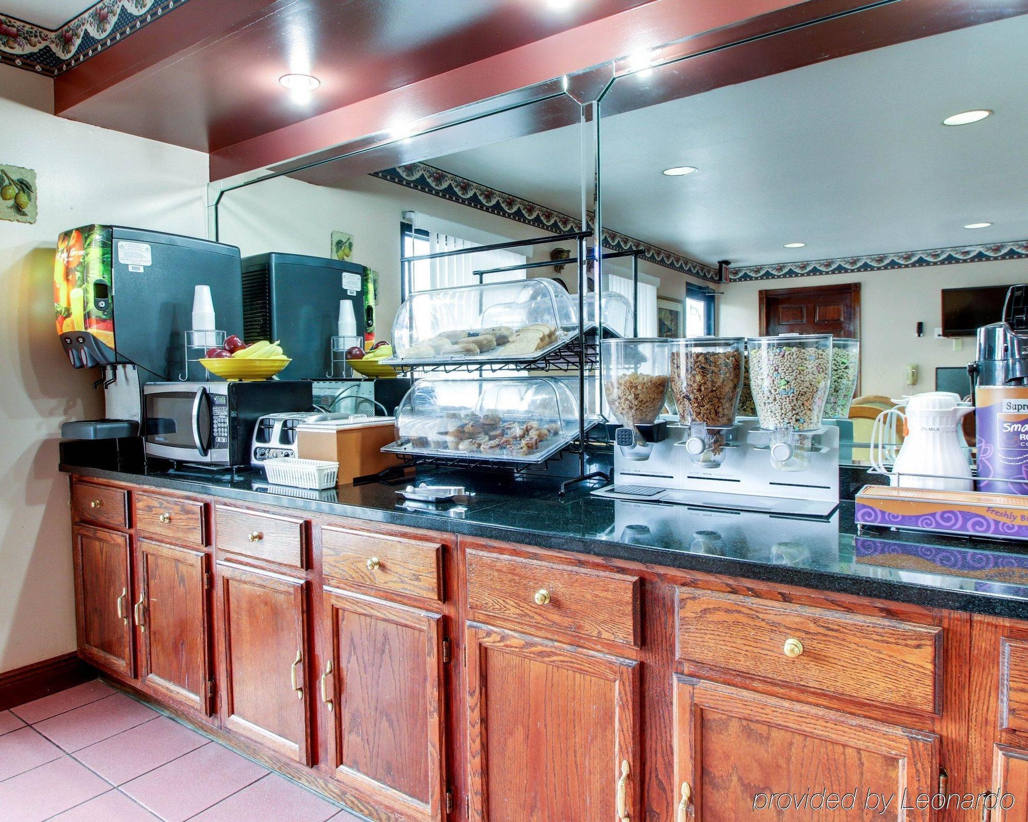 Rodeway Inn Laurel Bagian luar foto