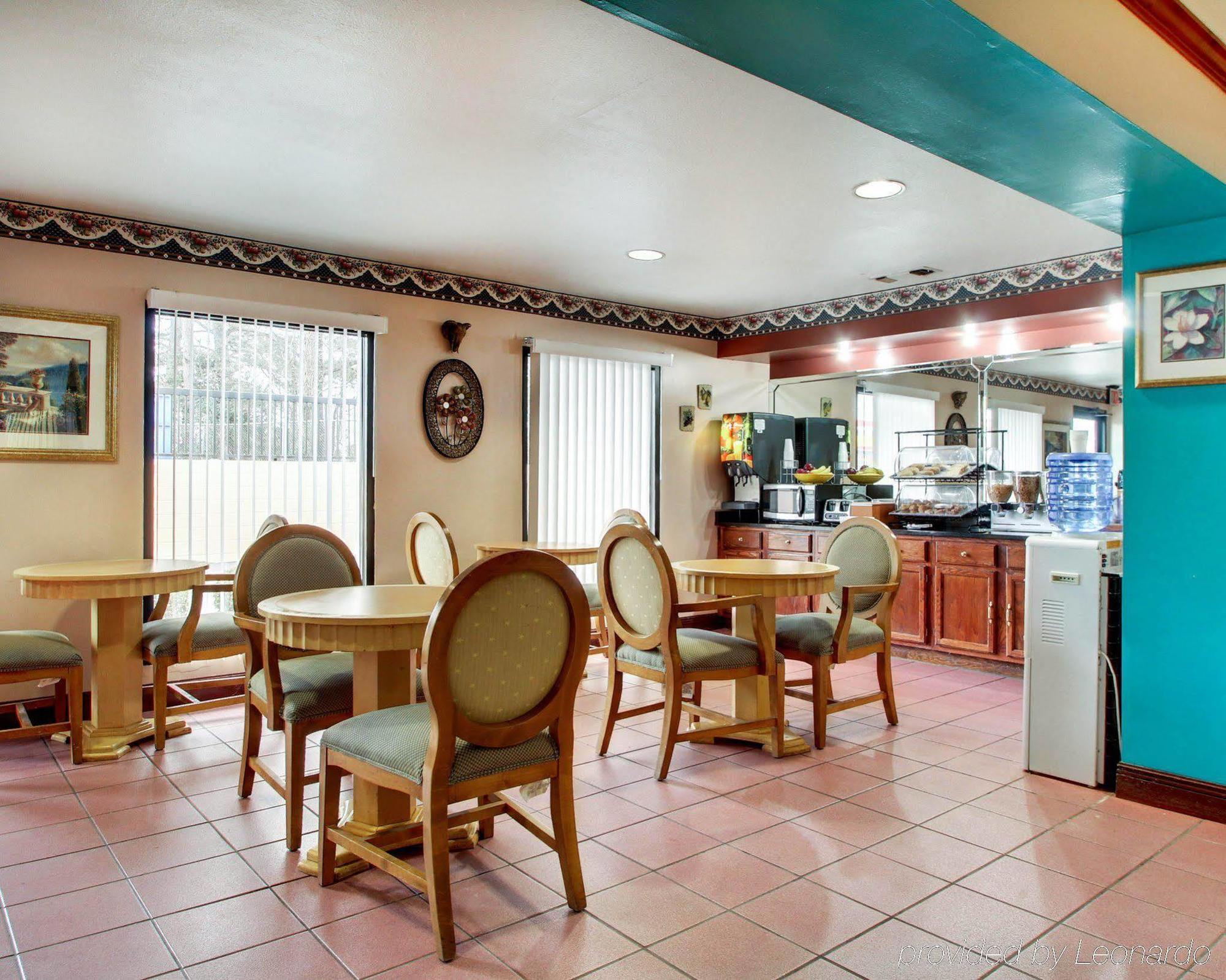 Rodeway Inn Laurel Bagian luar foto